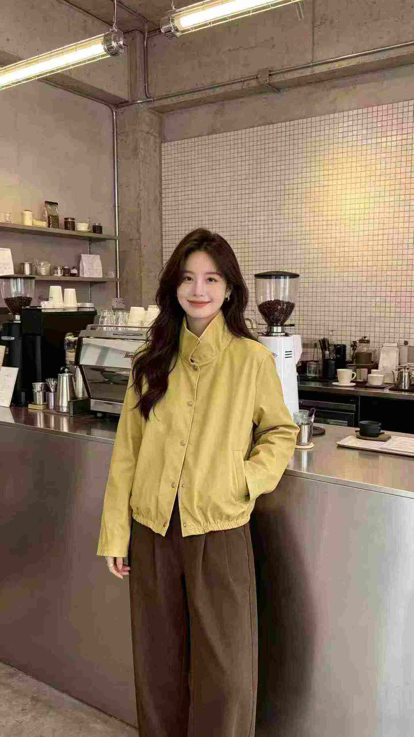 Sweet Petite Women's Leather Cropped Workwear Jacket 706 Pieces - Image 9