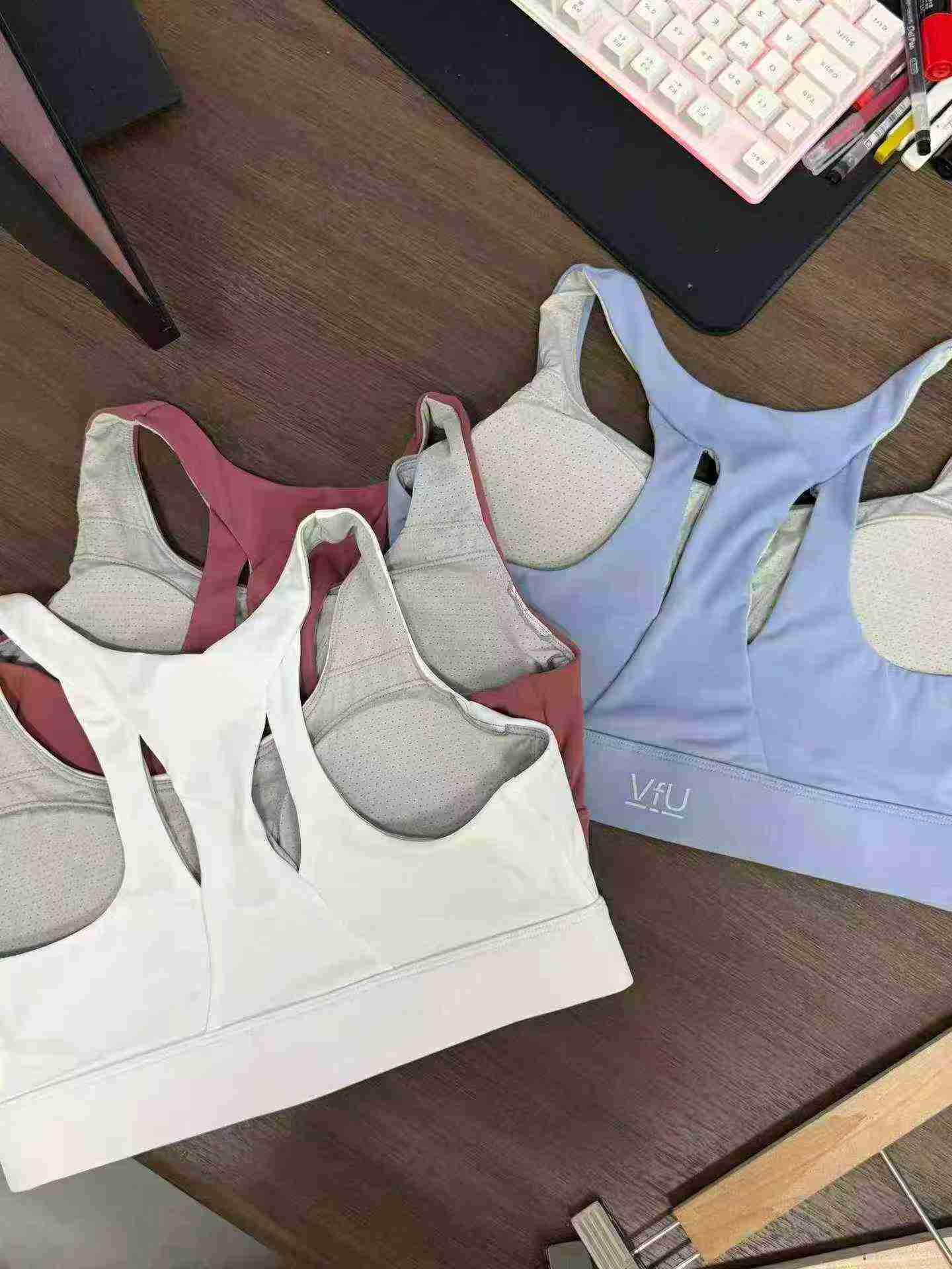 Takriban vipande 370 vya VFU Sidiria za Yoga za Mgongoni - Image 2