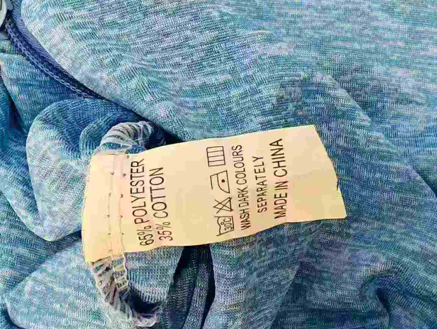 About 300 Pcs Cotton Scarf With Pocket - Image 8