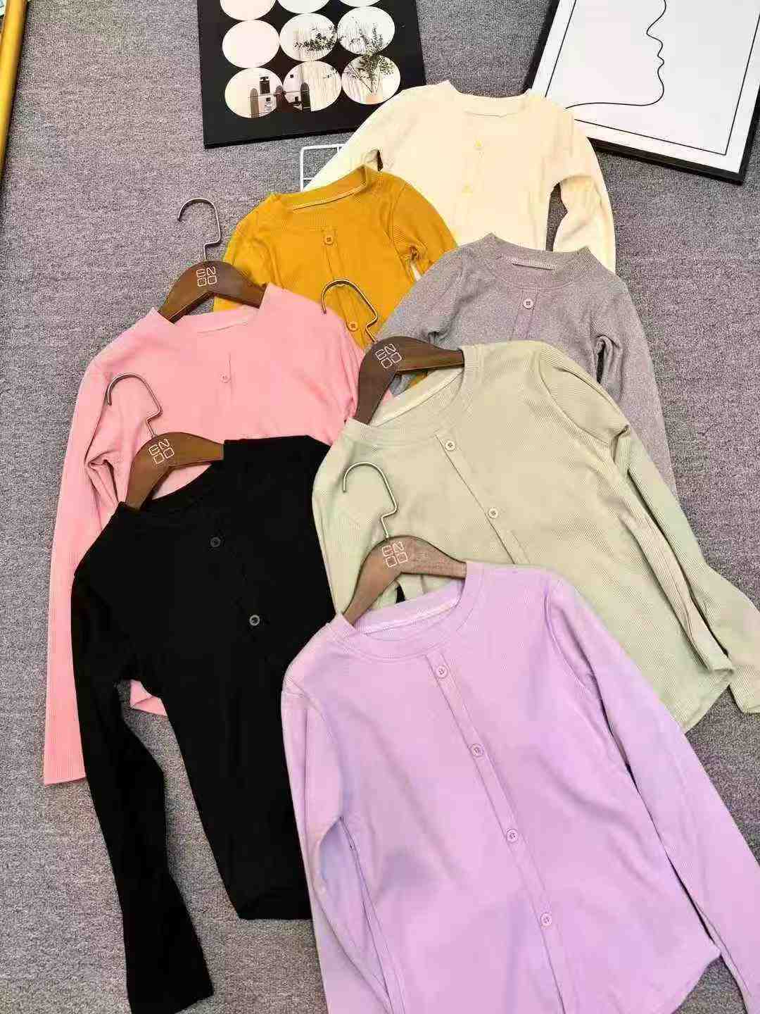 11 550 Pièces T-shirts colorés à manches longues pour filles, hauts de base d'automne pour enfants - Image 7