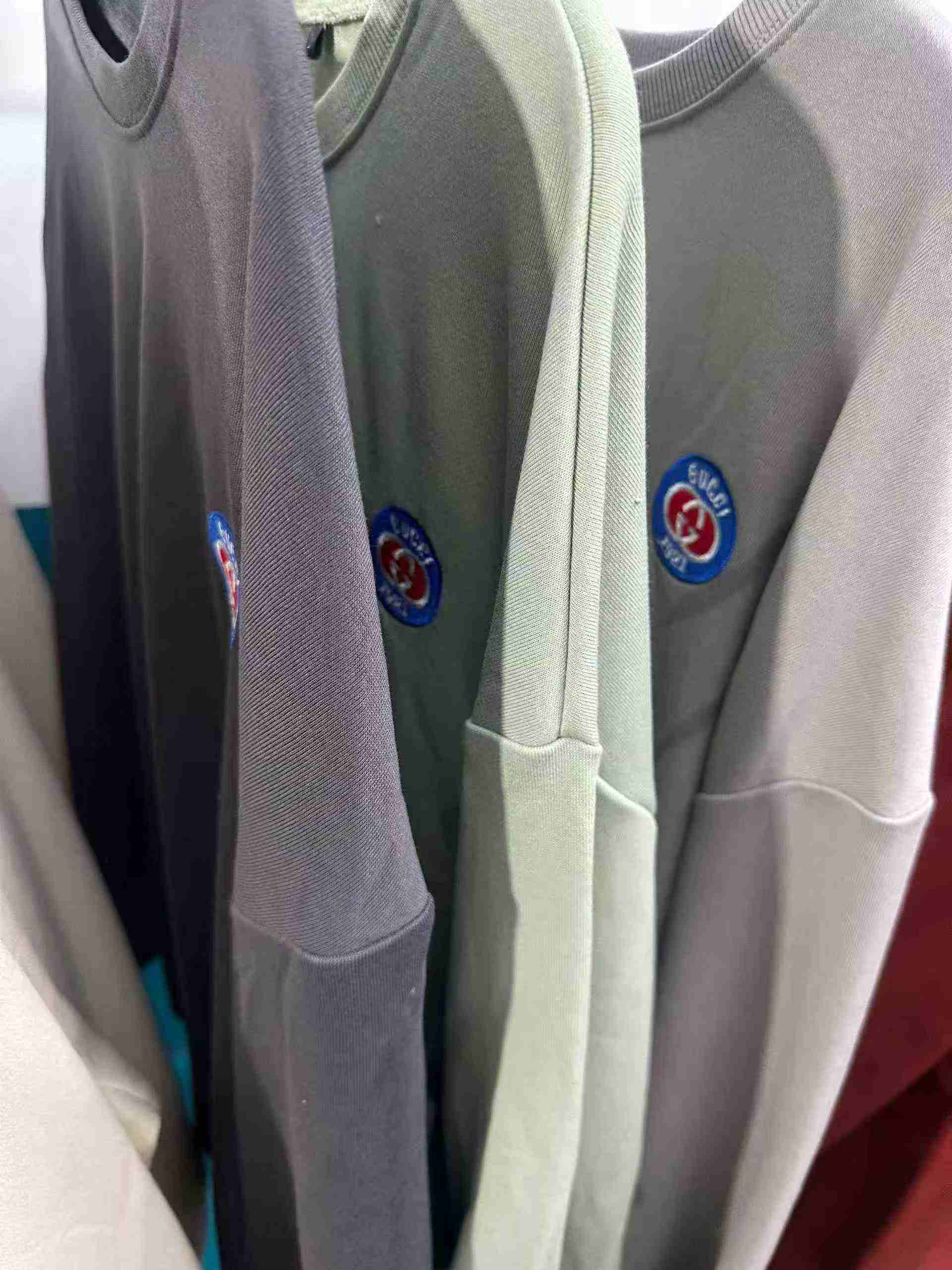 483 Keping Sweatshirt Lelaki Longgar Kapas Bersulam - Image 3