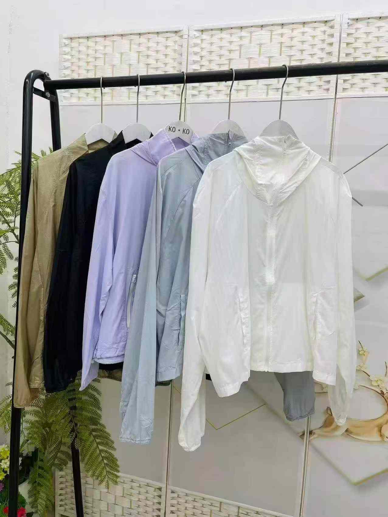 Roupas de Proteção Solar de Qualidade, Total de 1283 Peças - Image 2