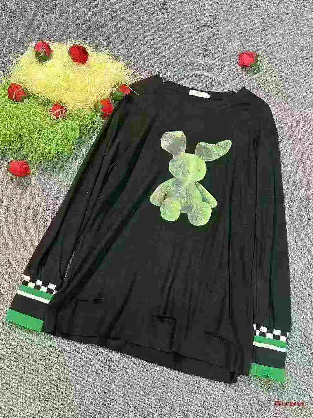 341 Pcs Couple Style Outer Wear Base Tops - Image 5