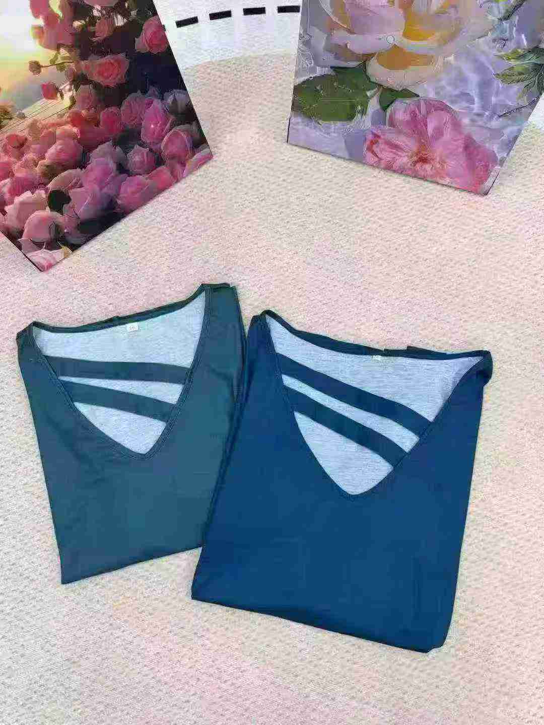 450 Pcs European American Original Women's V Neck Petal Sleeve T-Shirt - Image 6