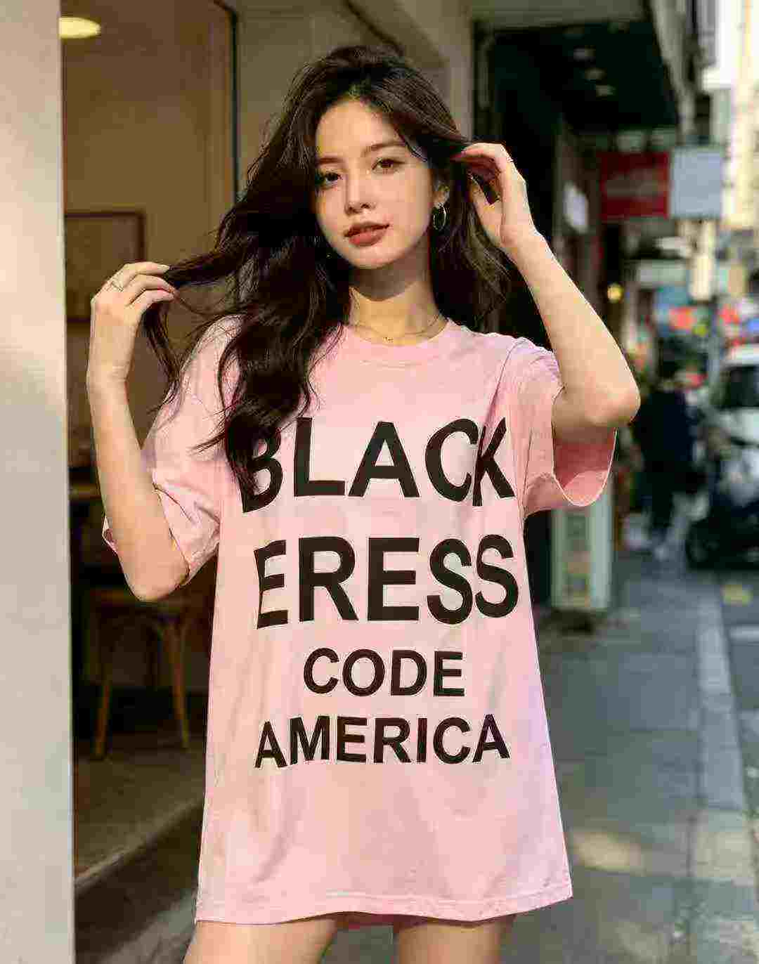 576 Pcs Women's Trendy Oversized Short Sleeve T-shirts - Image 2