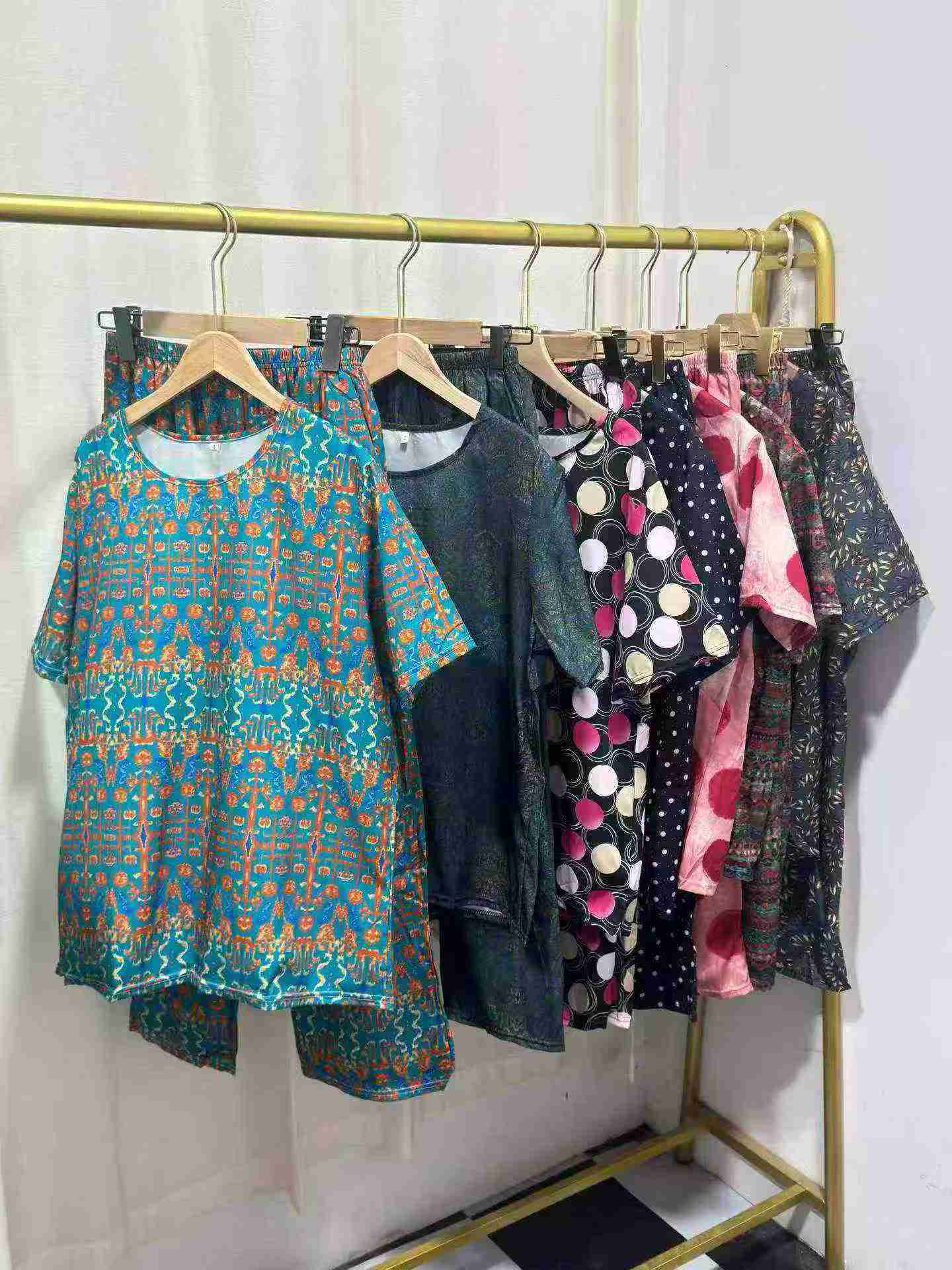 680 Sets Summer Middle-aged Mom Outfit Sets - Image 2