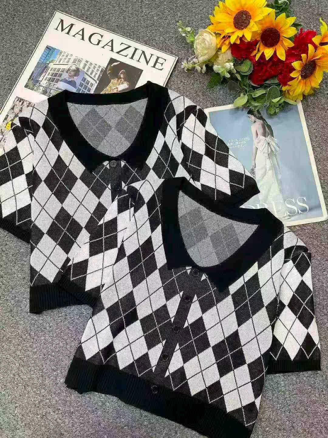 Top de punto retro de verano a cuadros con cuello polo para mujer, 945 piezas - Image 2