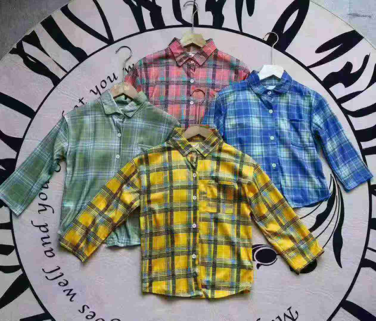 Cerca de 350 Peças de Camisas Xadrez de Manga Comprida para Crianças - Image 5