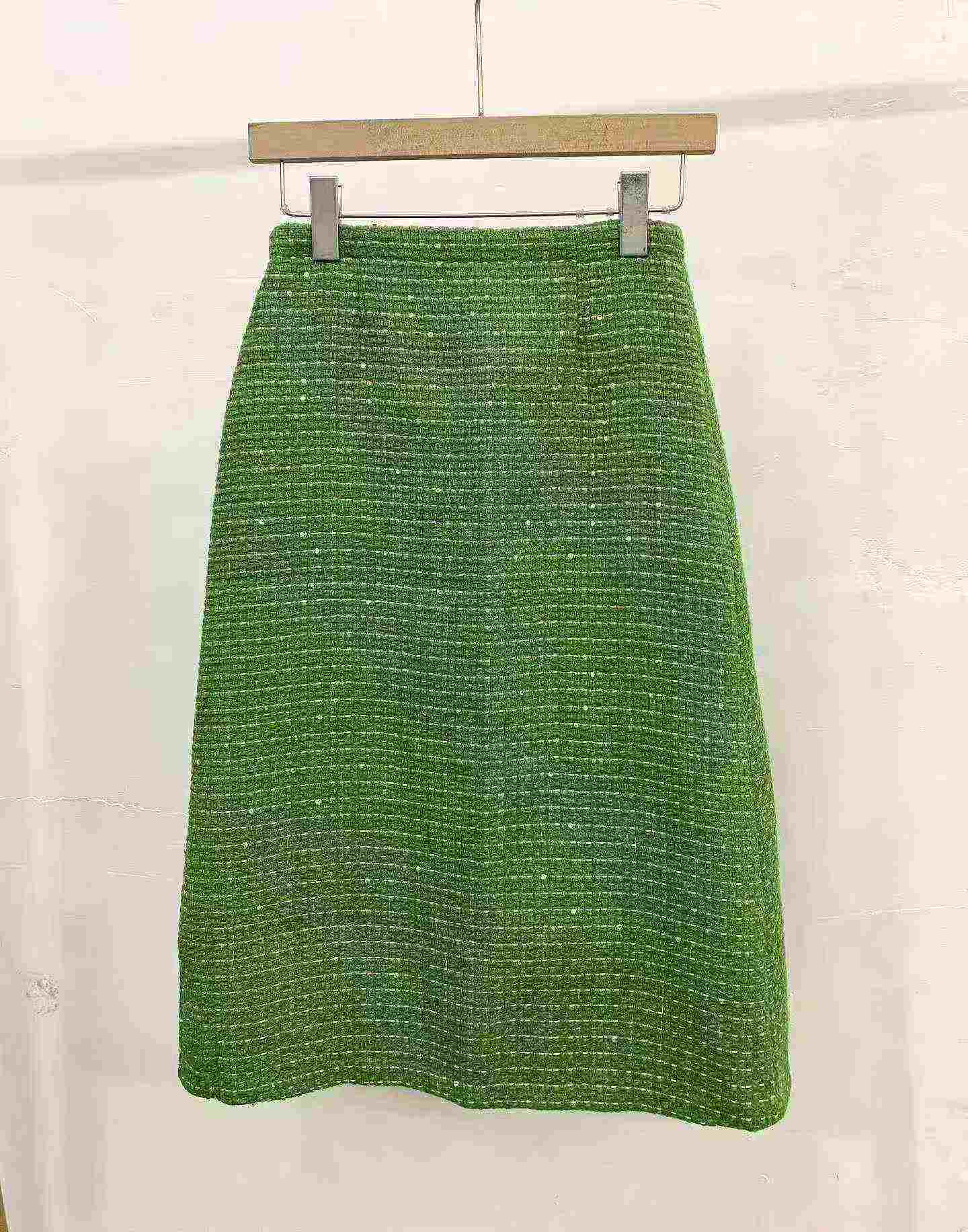 300 Pieces Chanel Style Plaid Sequined Skirts - Image 2