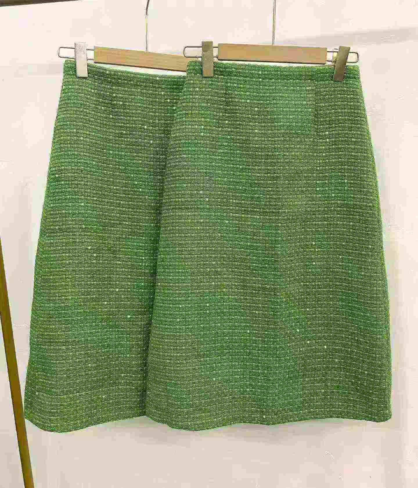 300 Pieces Chanel Style Plaid Sequined Skirts - Image 3