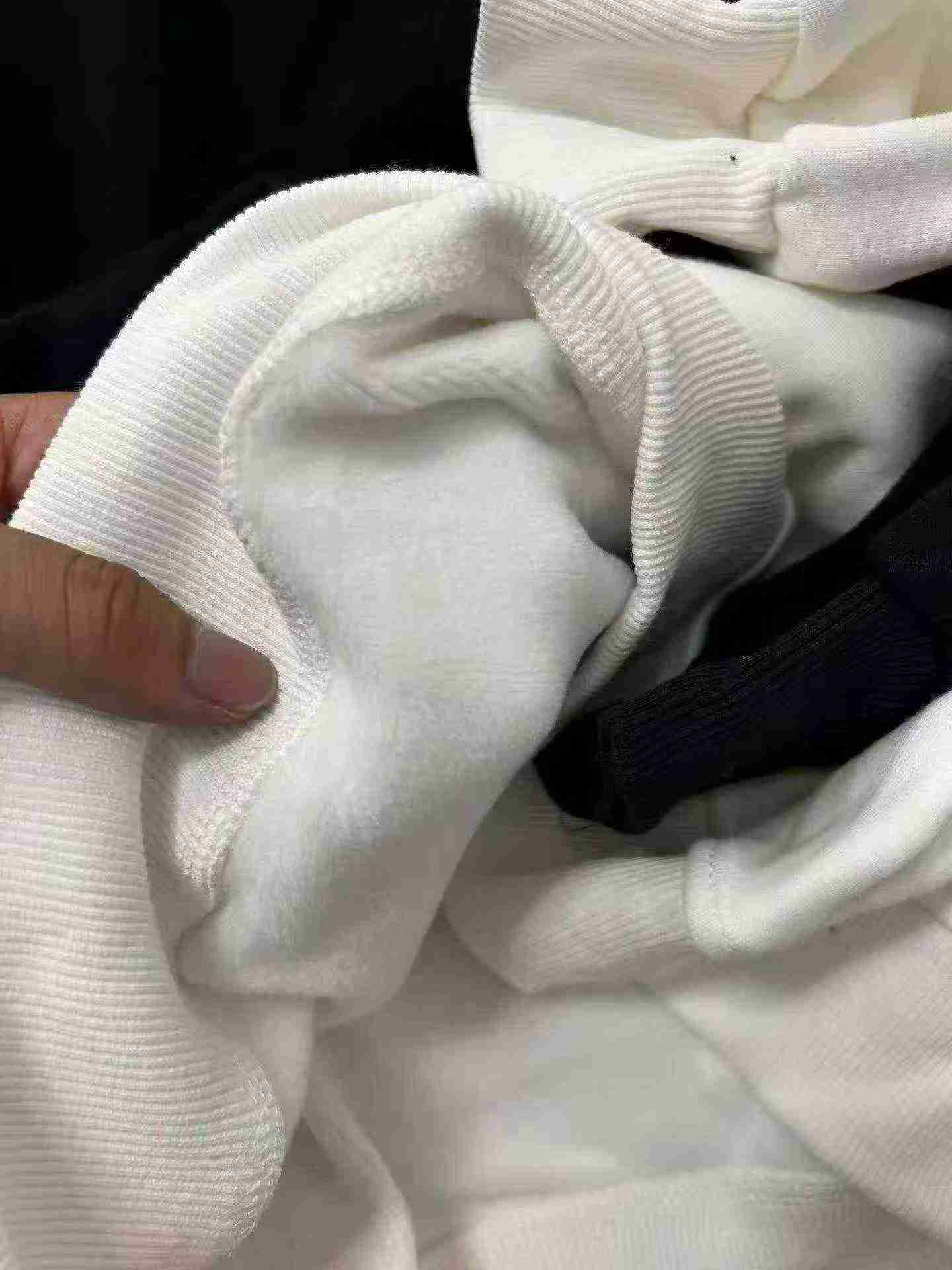 800 Potong Sweatshirt Katun Kerah Bulat Bordir Wanita - Image 7