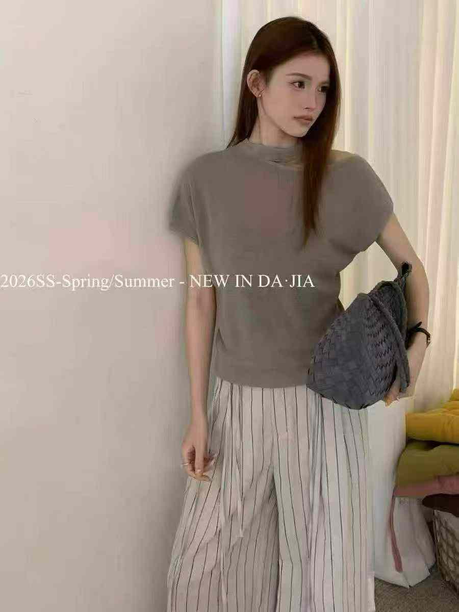 New Basic Halter Off-shoulder Knit Top, 2100 Pieces Bulk Stock - Image 4