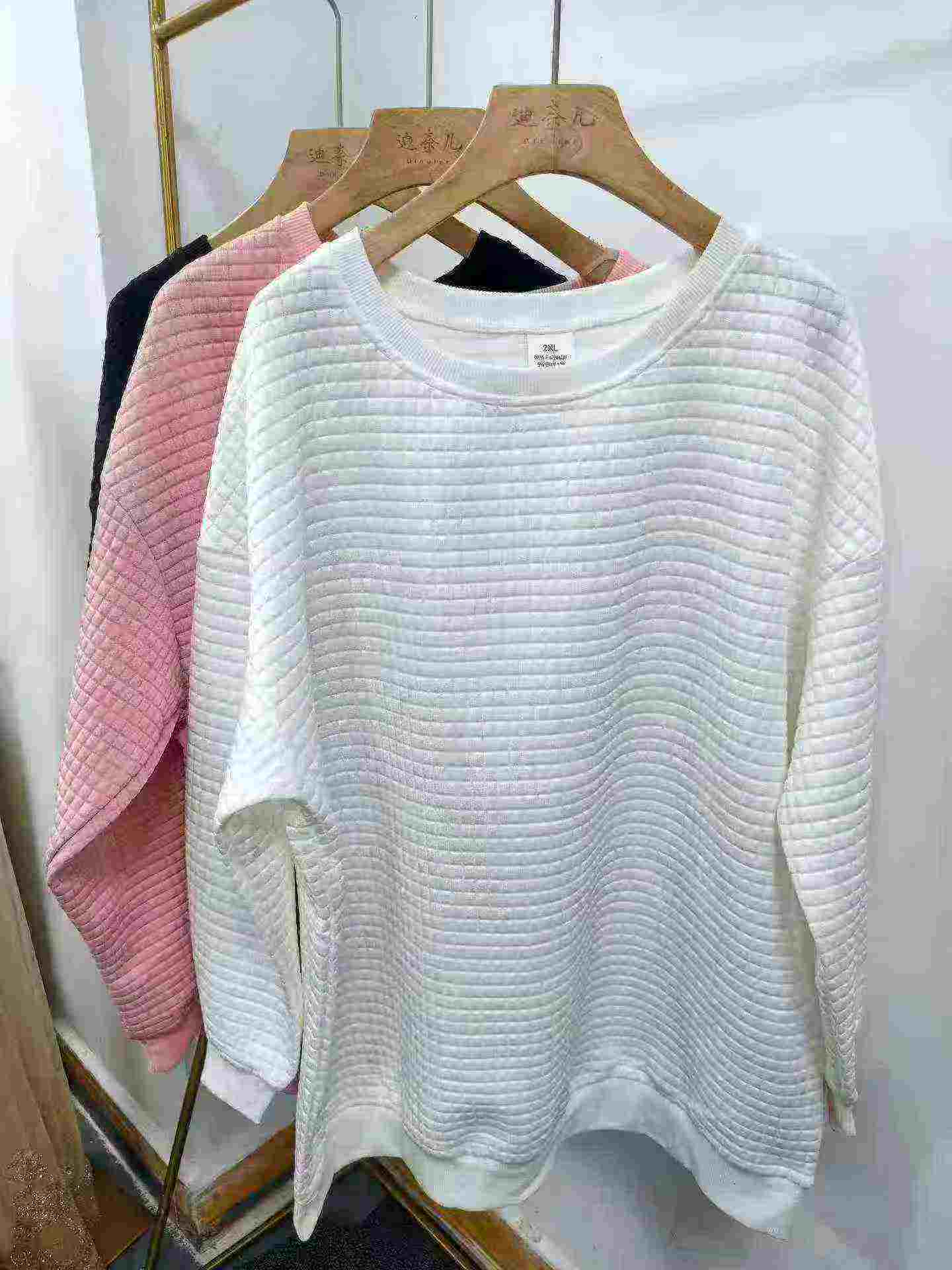 Over 2100 Pieces Men & Women Waffle Oversized Crew Neck Sweatshirts - Image 7