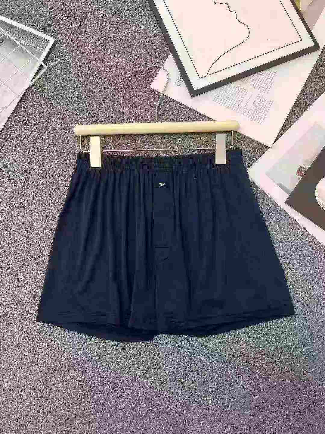 1550 Pièces de caleçons boxers amples d'été en coton soie de glace pour hommes - Image 3