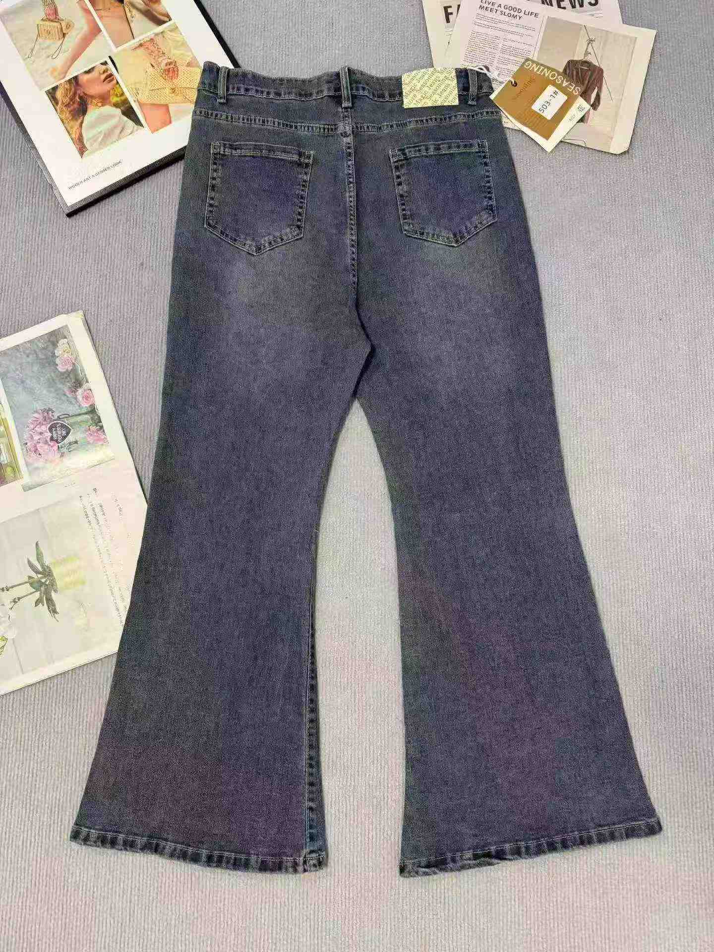 New Vintage Elastic High Waist Plus Size Flared Jeans, 906 Pieces - Image 4
