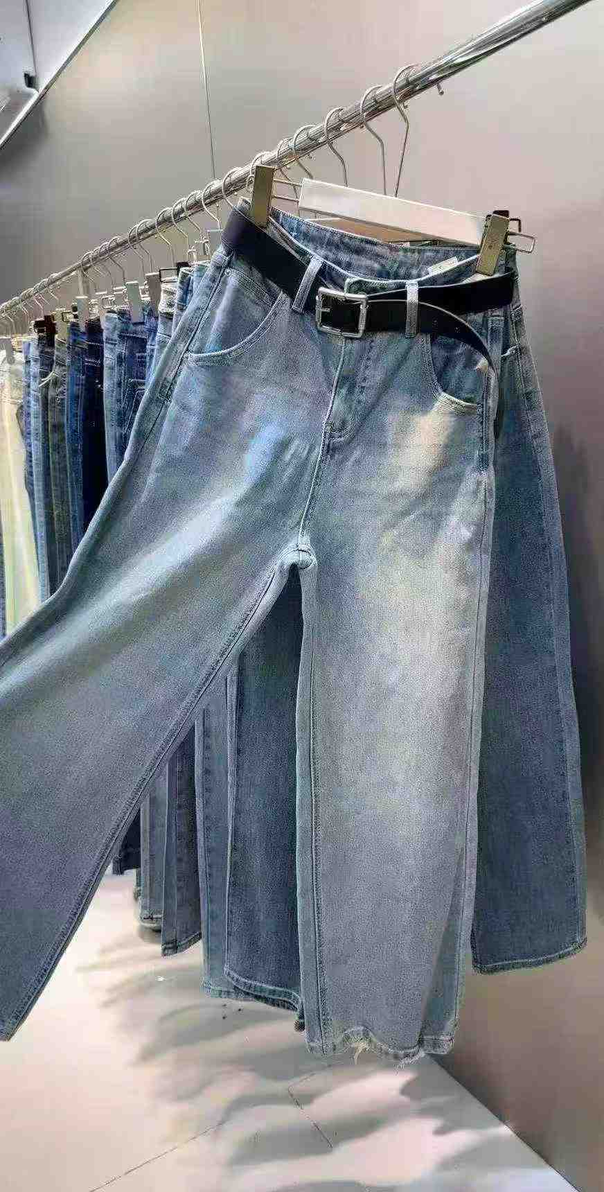 Wholesale Stock Summer Light Color Wide Leg Jeans - Image 3