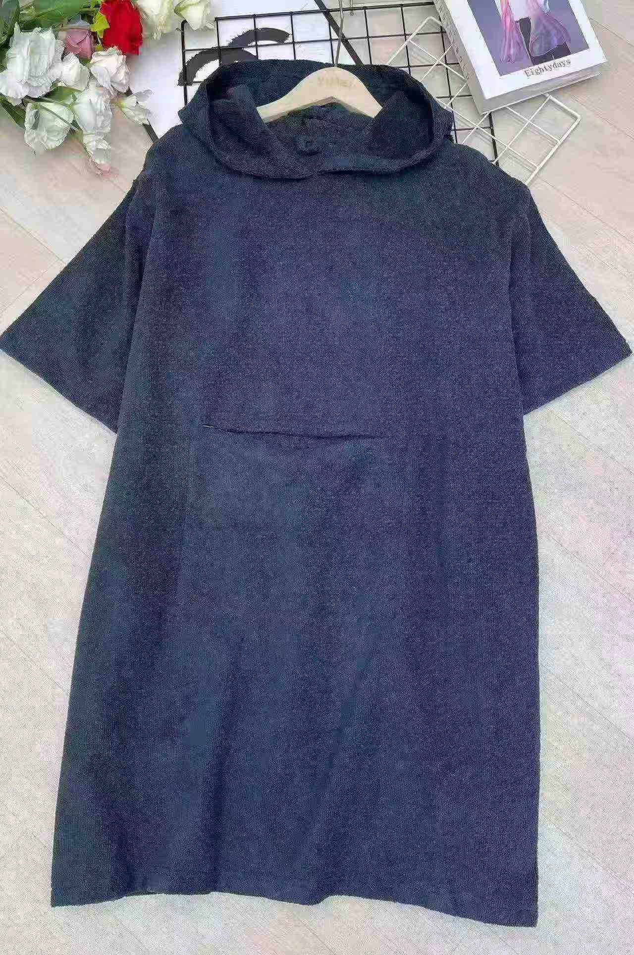 Wearable Hooded Bathrobe for Swimming, 380 Pieces One Size - Image 2