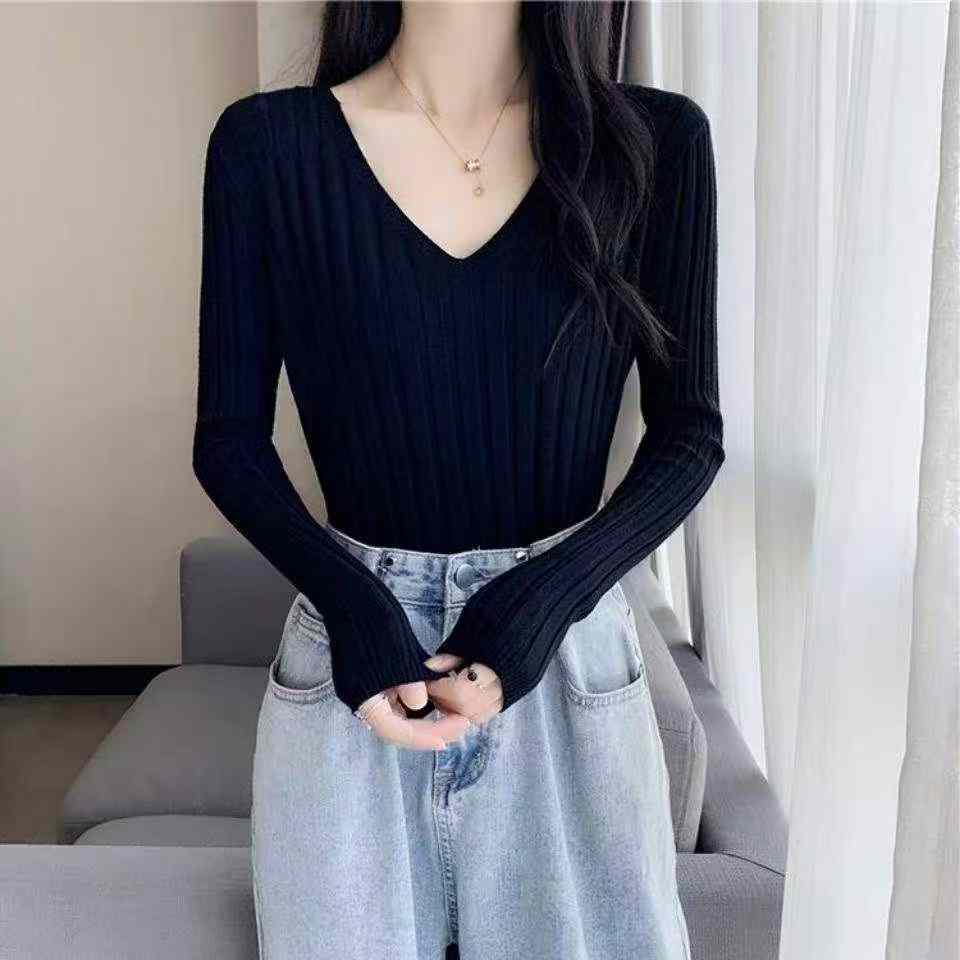 Autumn Winter Solid V-neck Pullover Sweater, 726 Pieces - Image 3