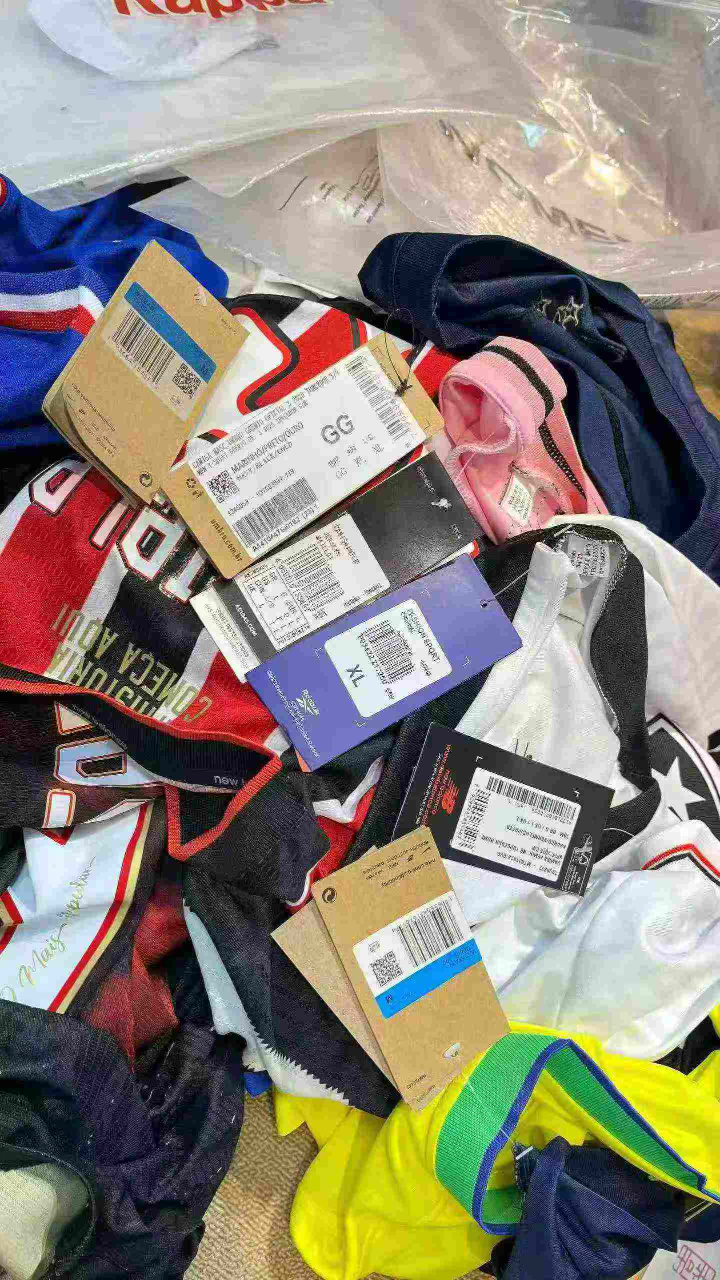 About 1950 Pcs Women's 2026 World Cup Cheerleader Performance Jersey S-2XL - Image 9