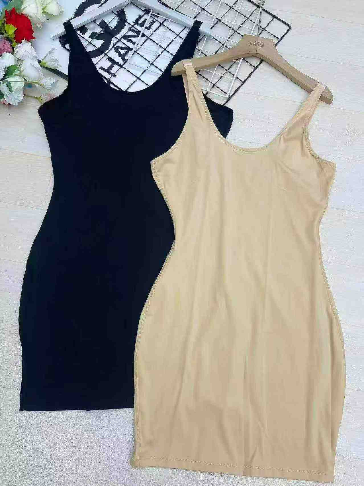Quality Seamless Ice Silk Skirt, 2609 Pieces - Image 2