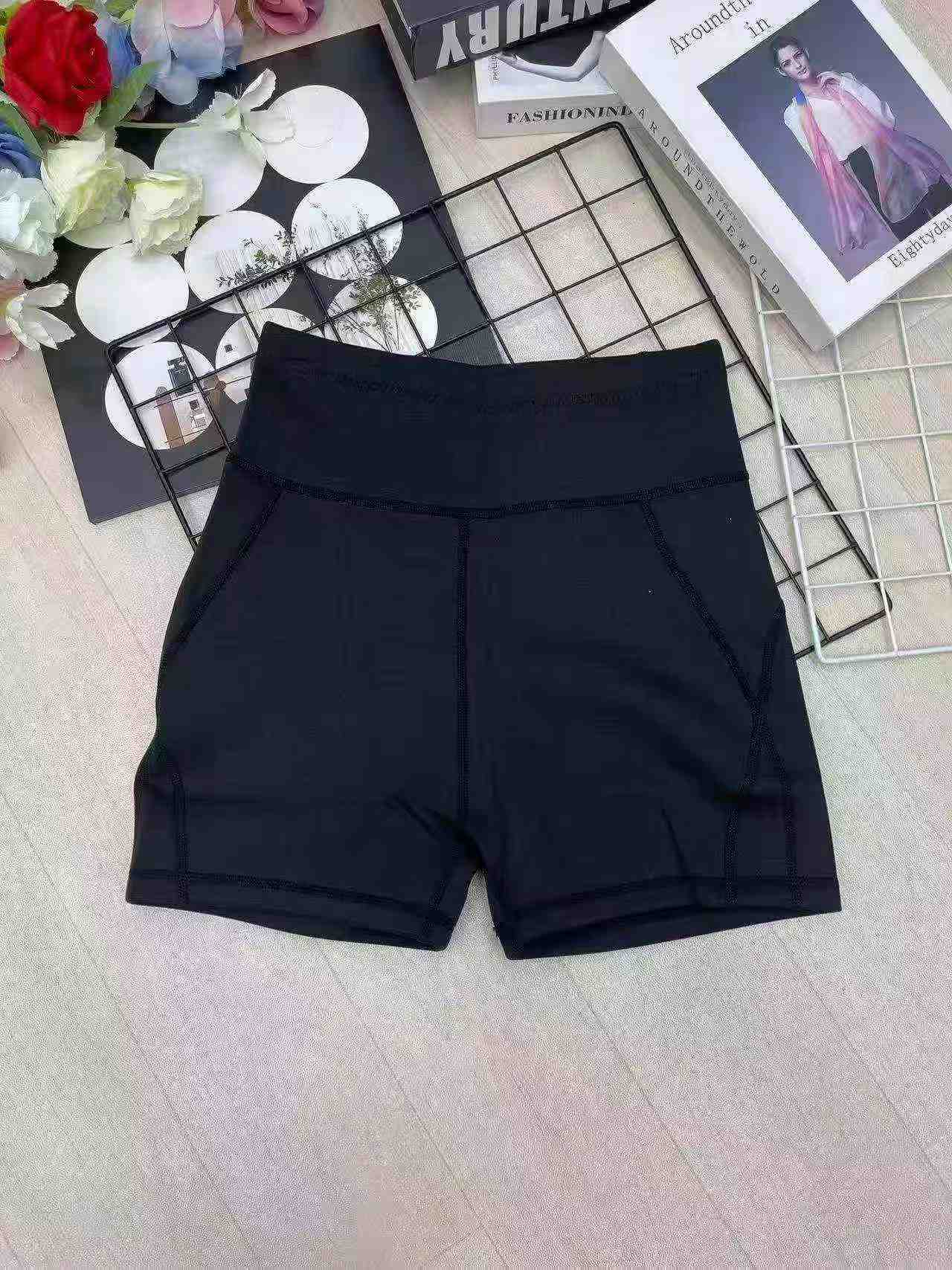 Men's Quality Slim Fit Shorts, Total 1270 Pieces - Image 4