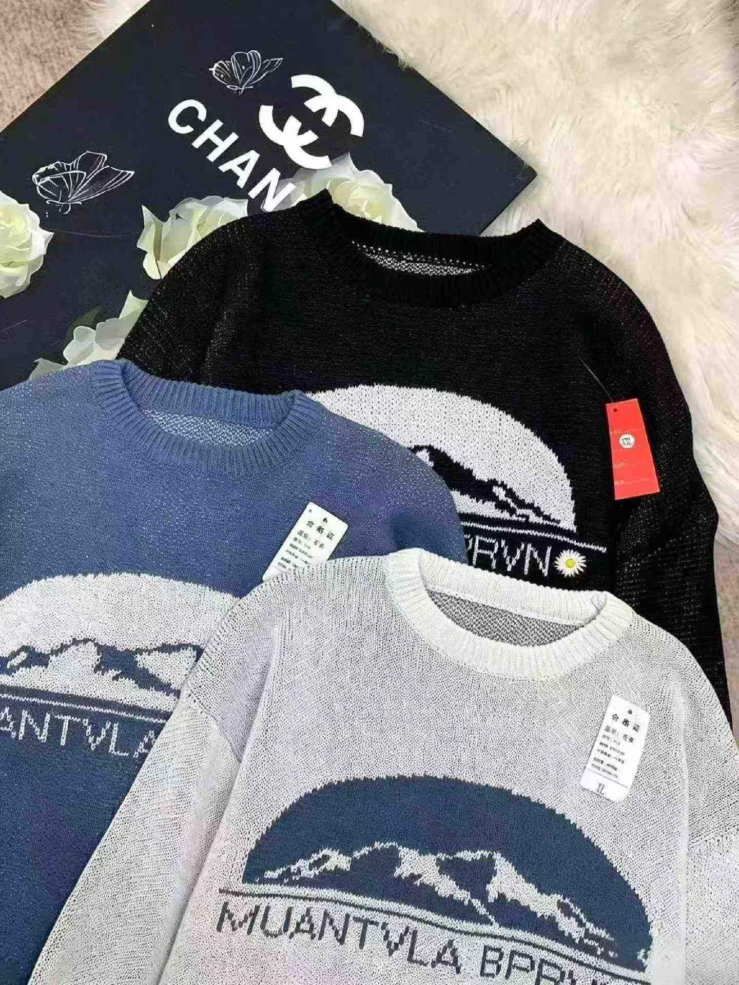 New Autumn Winter Vintage HK Style Loose Men's Crewneck Sweater 650 Pieces - Image 9