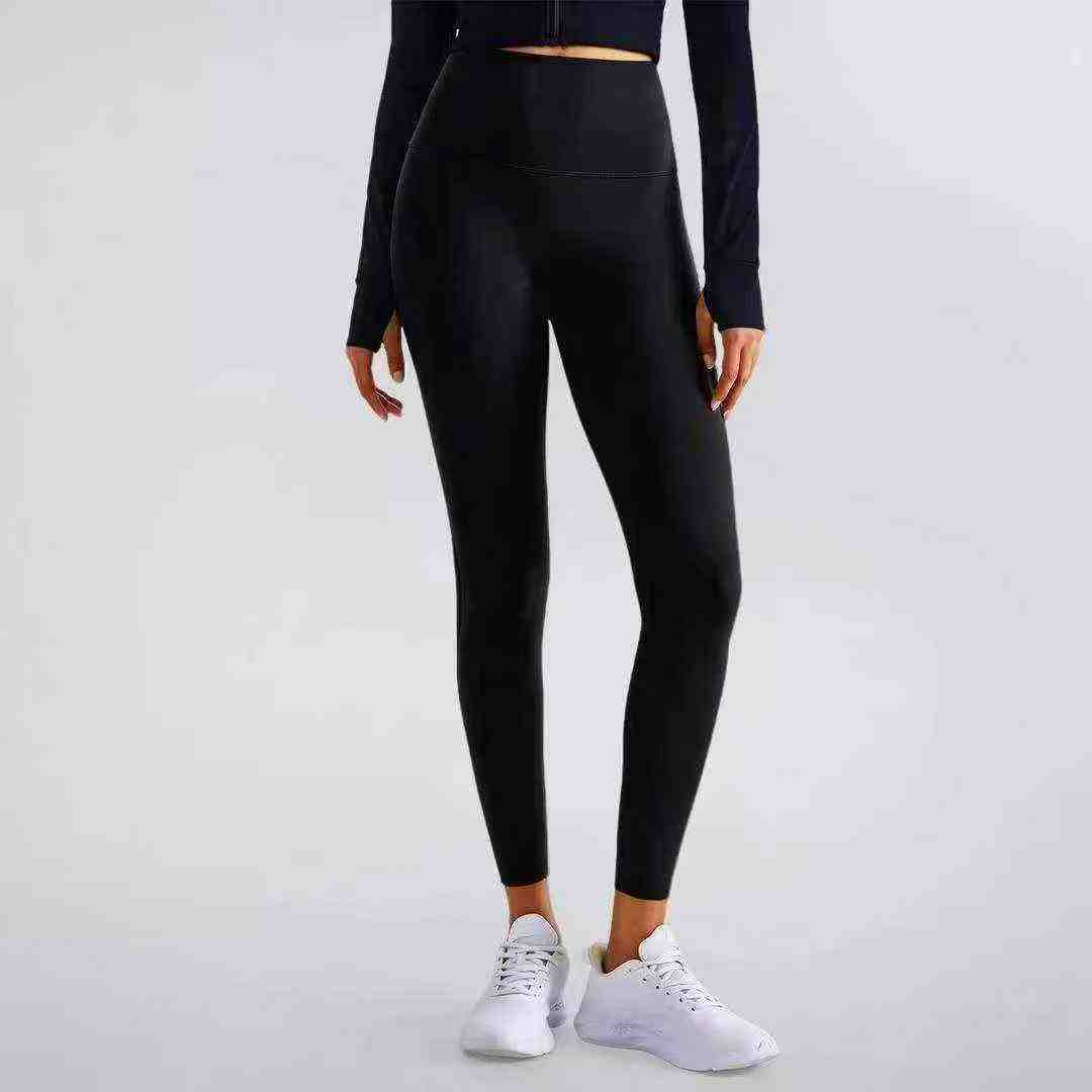 10500 PCS Same Brand Nylon Yoga Sports Pants - Image 1