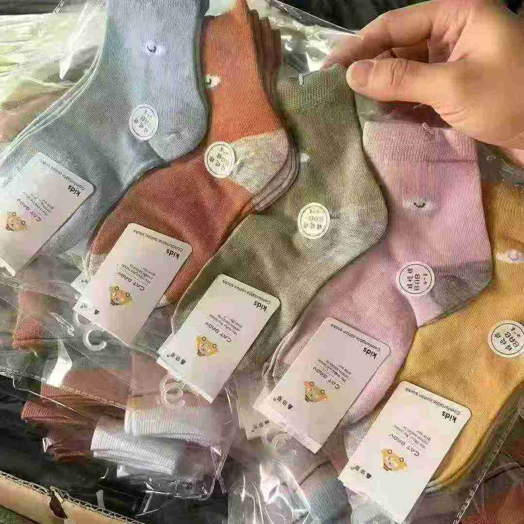 14000 Pasang Kaos Kaki Anak Modis Bahan Katun Sisir untuk Usia 1-8 Tahun - Image 1