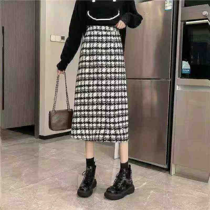 1007 Pcs Women's Tweed Boucle A-line Skirts - Image 1