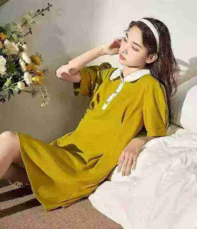 Cerca de 810 peças de vestidos femininos de liquidação de alta qualidade - Image 1