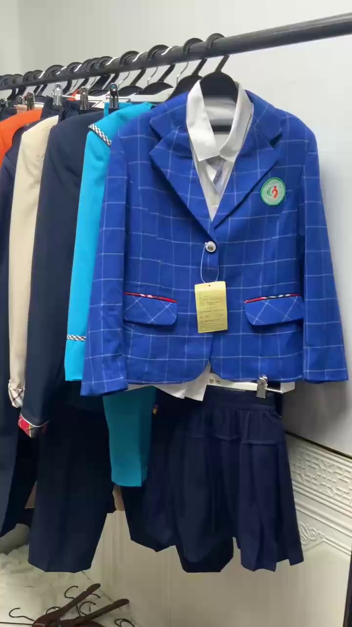 Khoảng 13.000 chiếc áo blazer đồng phục học sinh riêng lẻ, khoảng 6.000 bộ đồng phục học sinh loại 2/3 món, kích cỡ 110-185 - Image 2
