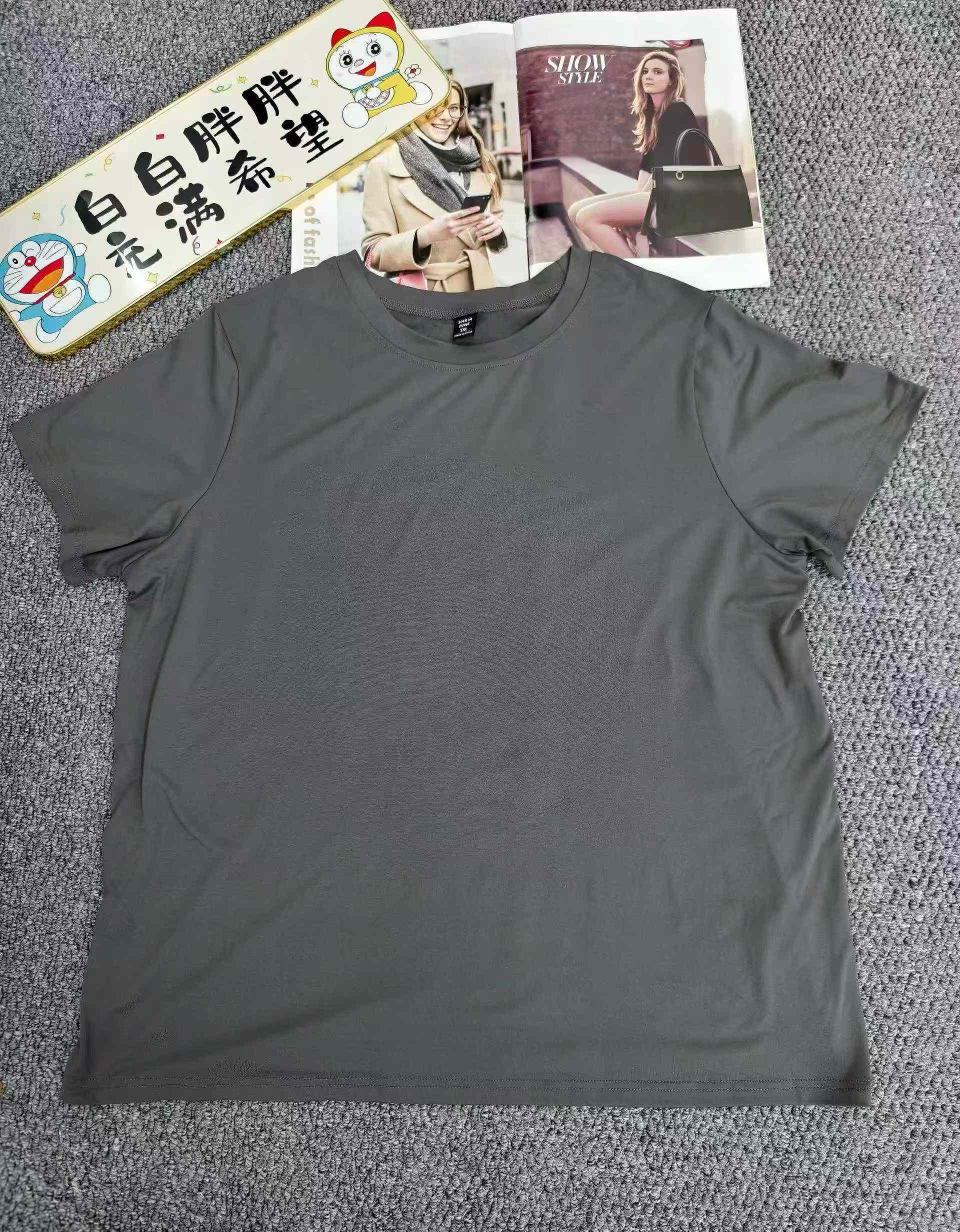 About 4500pcs Unisex Milk Silk Solid Casual Short Sleeve T-Shirts - Image 1
