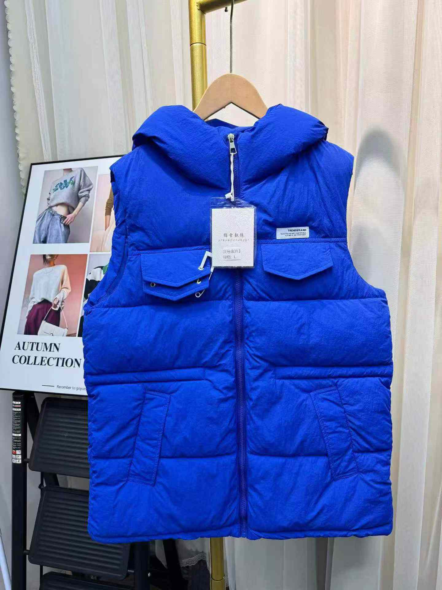 7659 Pieces Women's Solid Hooded Cotton Padded Vest - Image 1