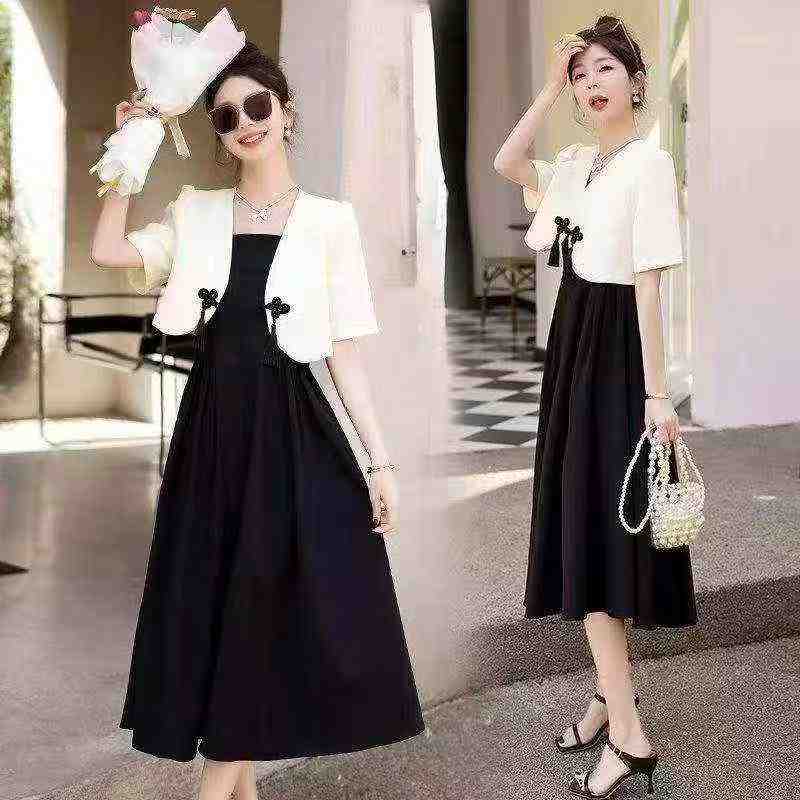 1080 Pcs Young Women Casual Dresses - Image 1