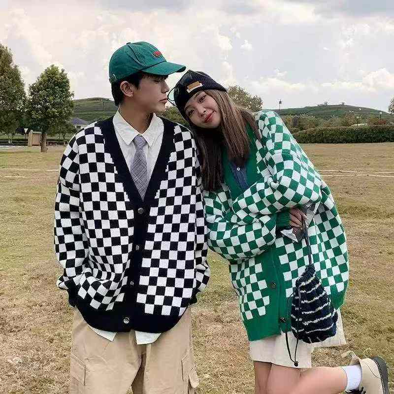 Autumn Winter Retro Checkerboard Loose Couple Cardigan Coat, About 1380 Pieces - Image 1