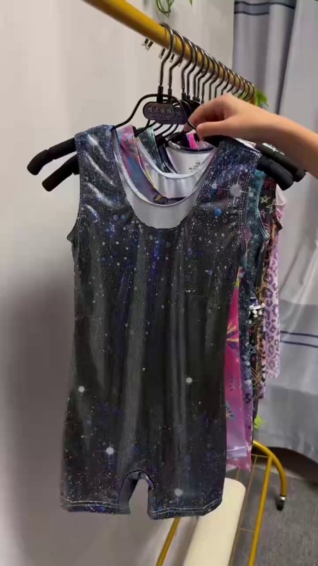 約17000套高端兒童兩件式泳衣清倉 - Image 1