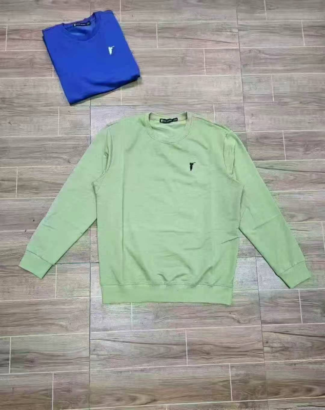 1300 Pcs Unisex Sweatshirts, Sizes S to 3XL - Image 1