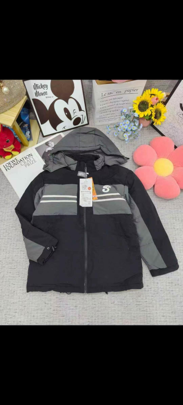 400 Pcs Teen Kids Down Jackets - Image 1