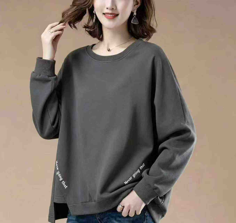 251 Adet Bol Kesim Kadın Yuvarlak Yaka Sweatshirtleri - Image 1