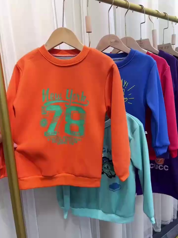 6800 Pièces de sweatshirts en polaire pour enfants - Image 1