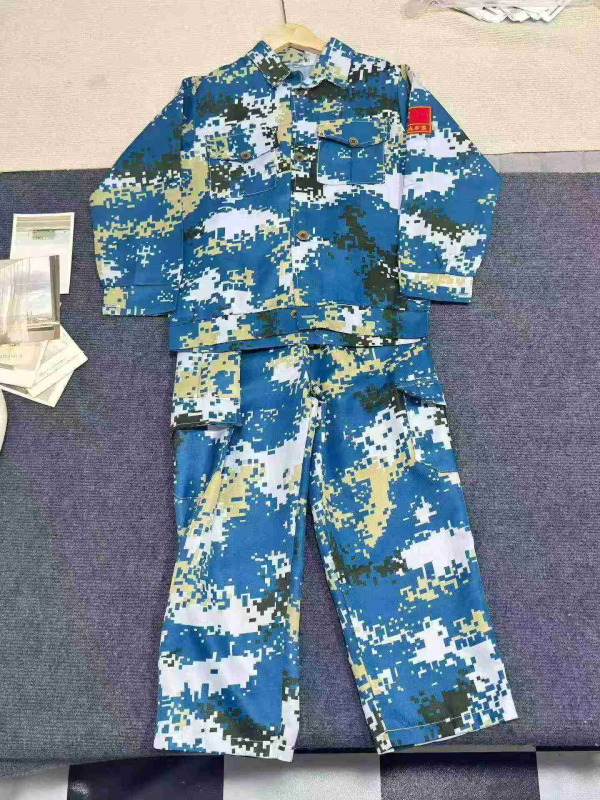 2420 Conjuntos de Roupa de Trabalho Camuflada Infantil para Treinamento Militar em Acampamento de Verão - Image 1