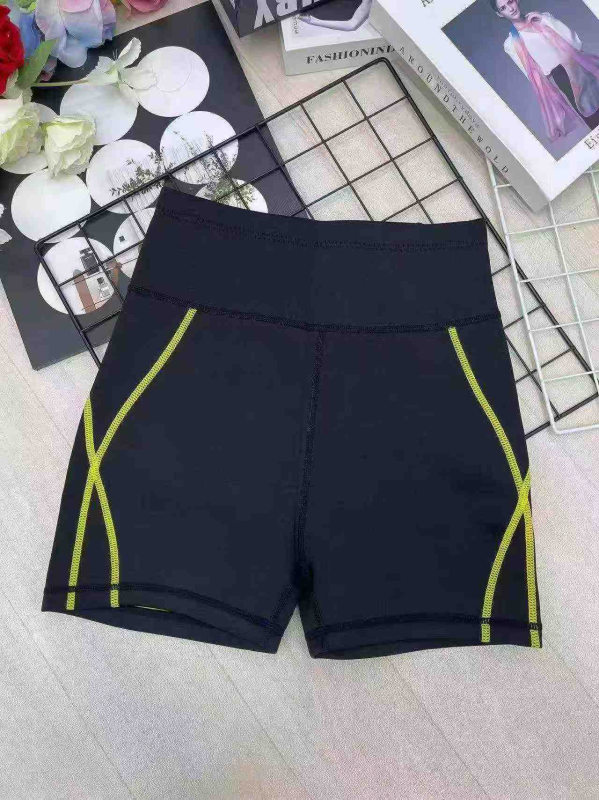 Men's Quality Slim Fit Shorts, Total 1270 Pieces - Image 1