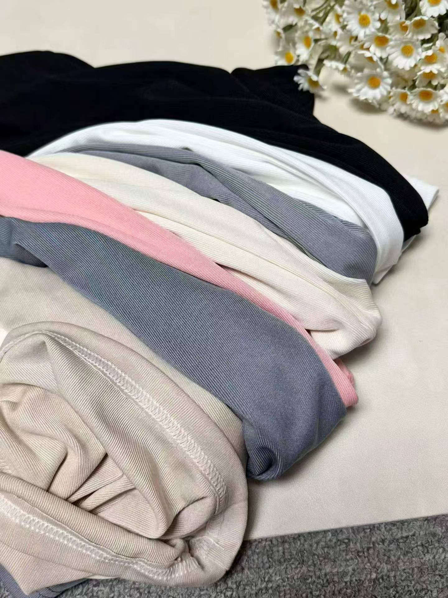 Fashion Casual Simple Drawstring Ice Silk Straight Pants, About 800 Pieces - Image 9