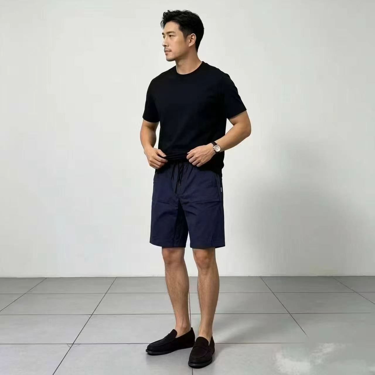 About 3000 Pcs Multicolor Basic Casual Men's Knee-length Shorts - Image 3