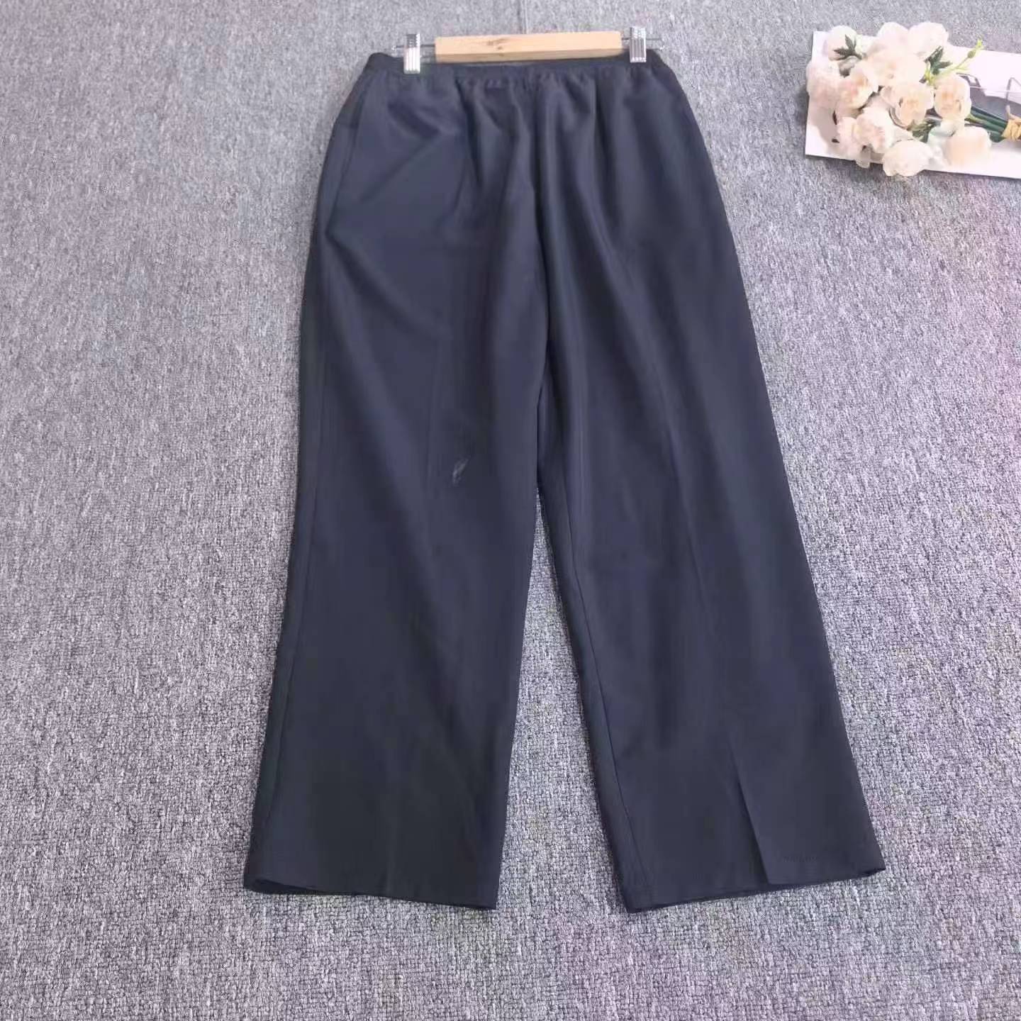 Women's Summer Elastic Waist Straight Cropped Pants, L-3XL, About 400 Pieces - Image 2