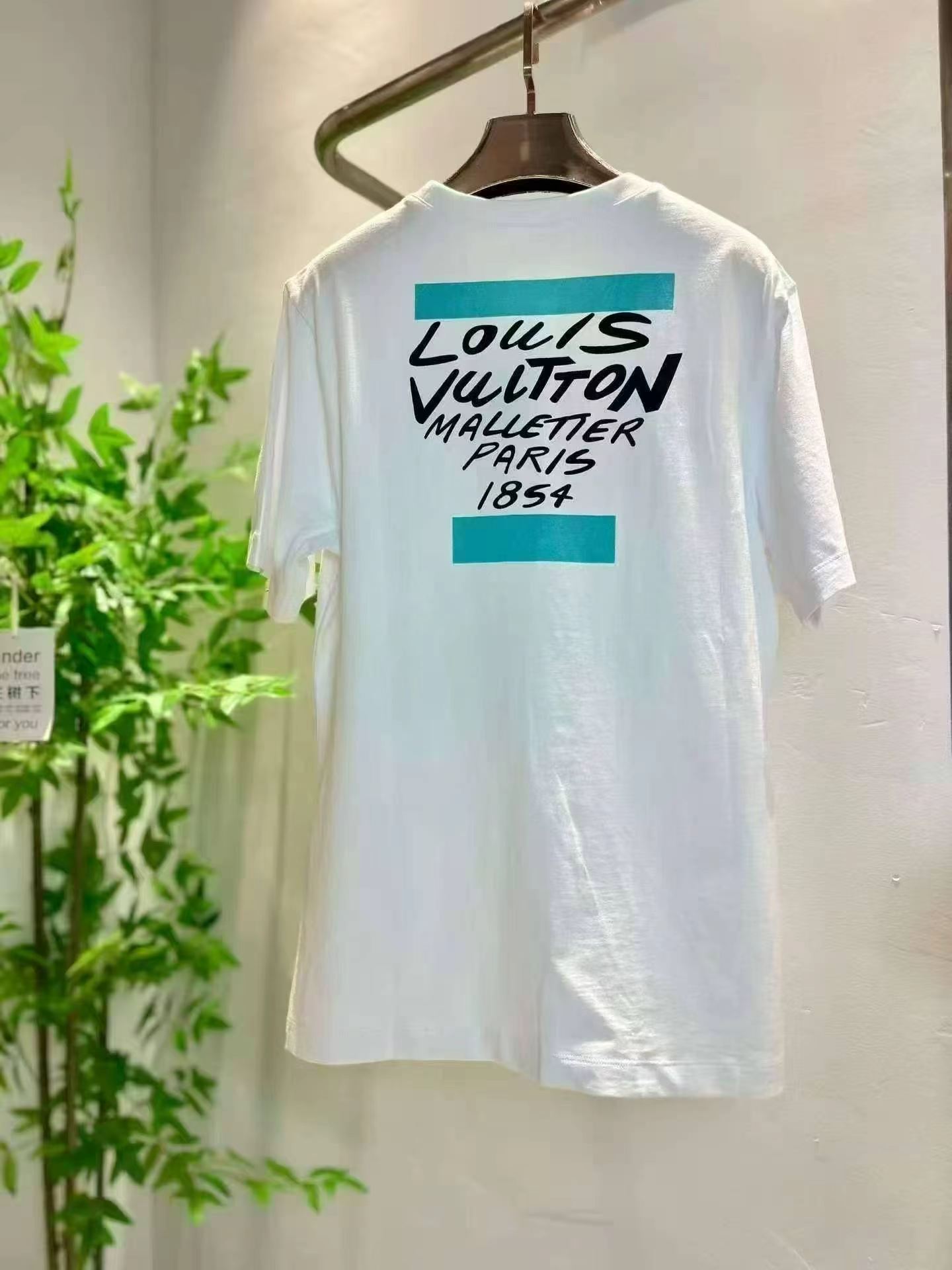 About 220pcs Cotton Trendy Men's Crew Neck Short Sleeve T-shirts - Image 7