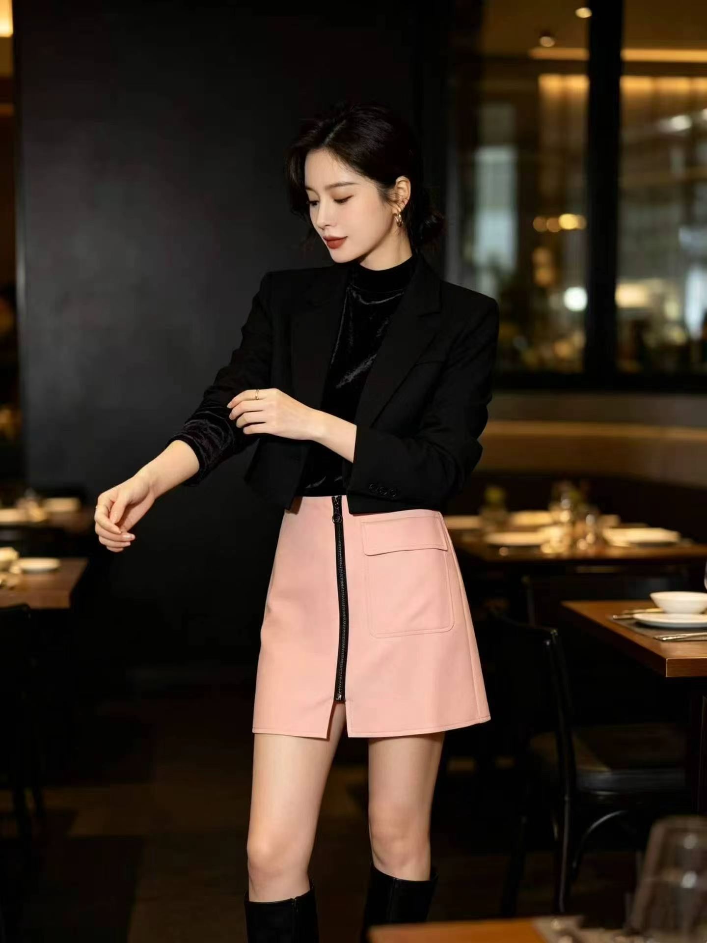 About 260 Pcs Sweet Cool Zipper Fashion Utility A-line Mini Skirt - Image 2