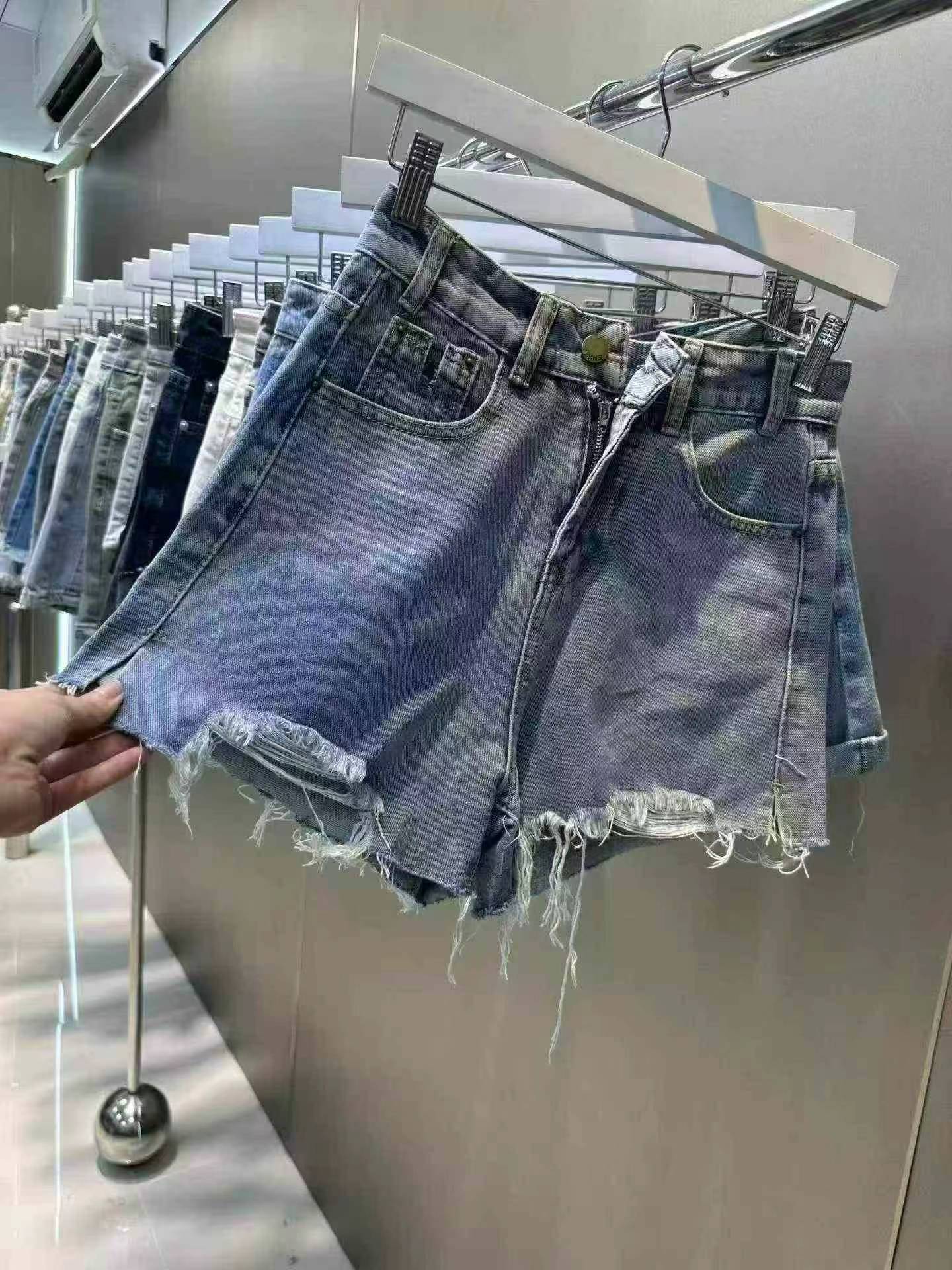 Last Hundreds Pieces Mixed Denim Shorts & Skirts S-XL - Image 3