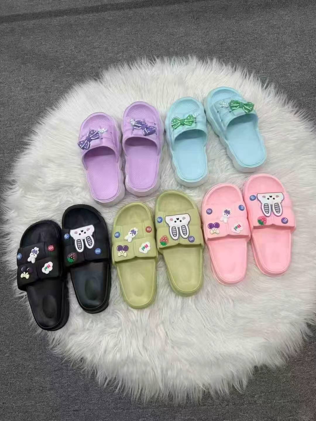 New Summer Women's Slippers Total 8000 Pairs - Image 6