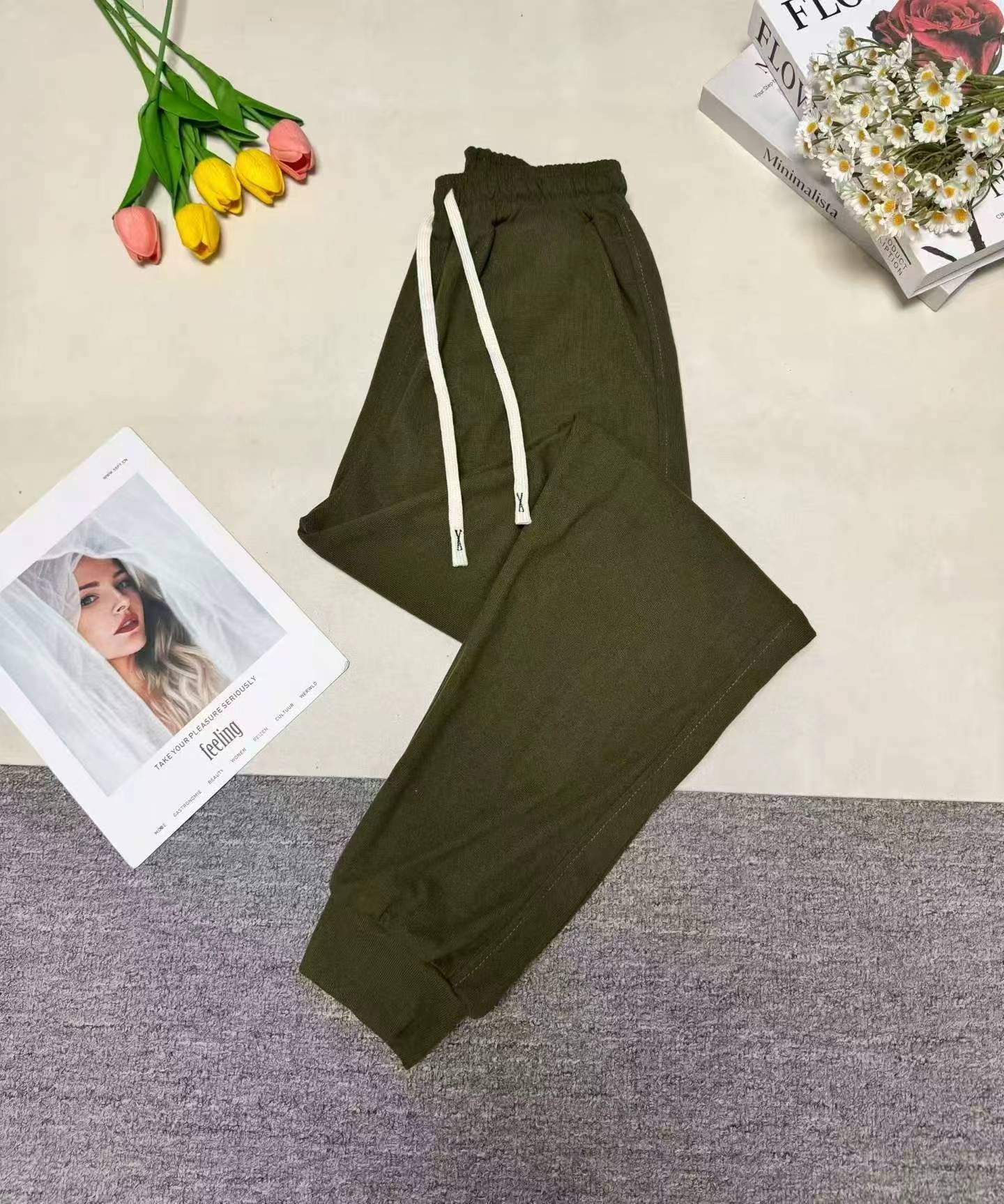 Nowe modne casualowe sportowe spodnie jogger ze sznurkiem, około 230 sztuk - Image 7
